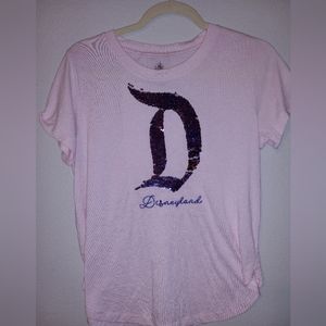 DISNEYLAND PARKS SEQUINED TEE SHIRT